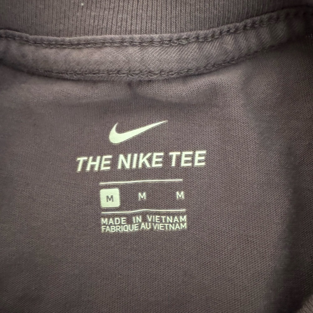 Women’s Nike Shirt Size M with Floral “swoosh” - Picture 2 of 5